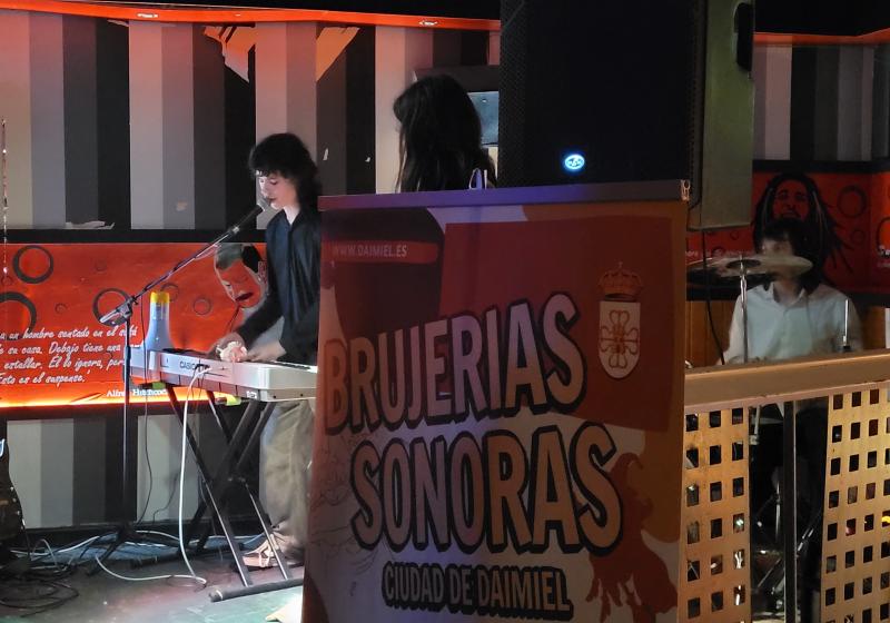 Two Seasons en Brujerías Sonoras 2026.