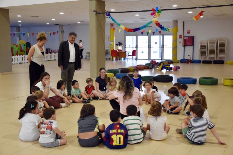 Durante la visita a las instalaciones 
