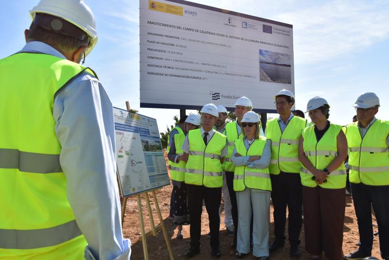 Durante la visita a las obras