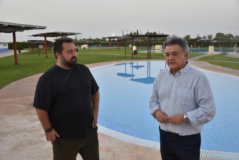 piscinas_alcalde-concejal_deportes_1.jpg 