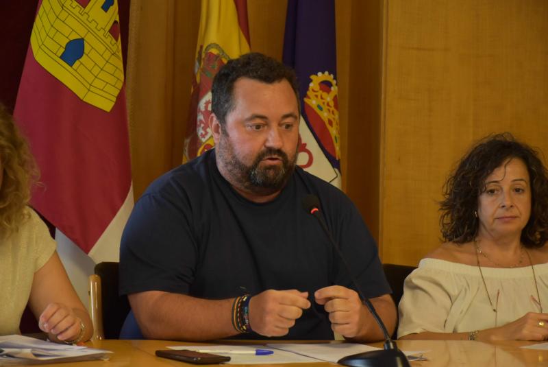 pleno_ext_julio_4_concejal_hacienda.jpg