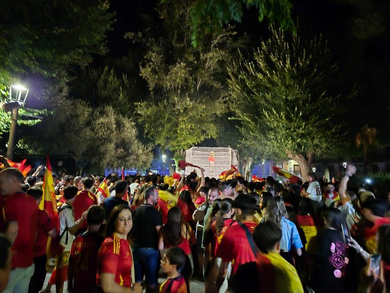 Daimiel celebra la victoria de España en el Mundial de fútbol.