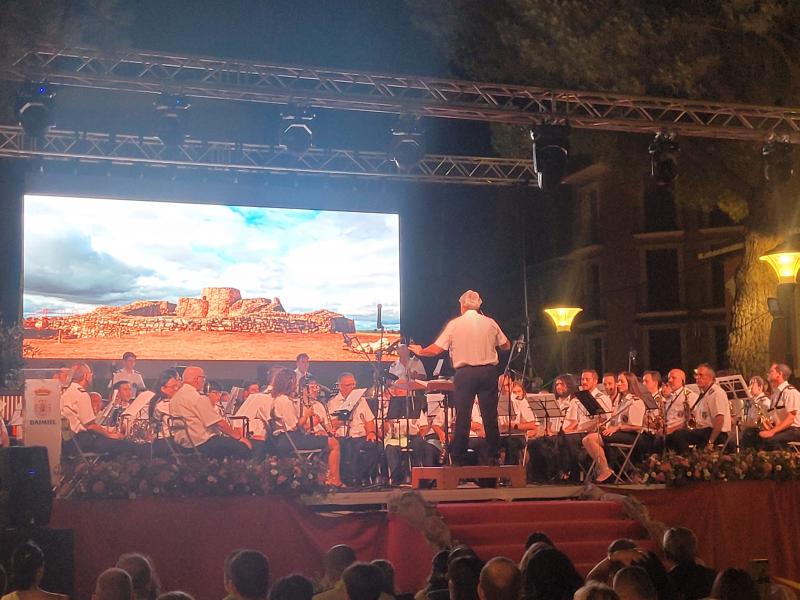 La Banda Municipal de Música cerró el acto.