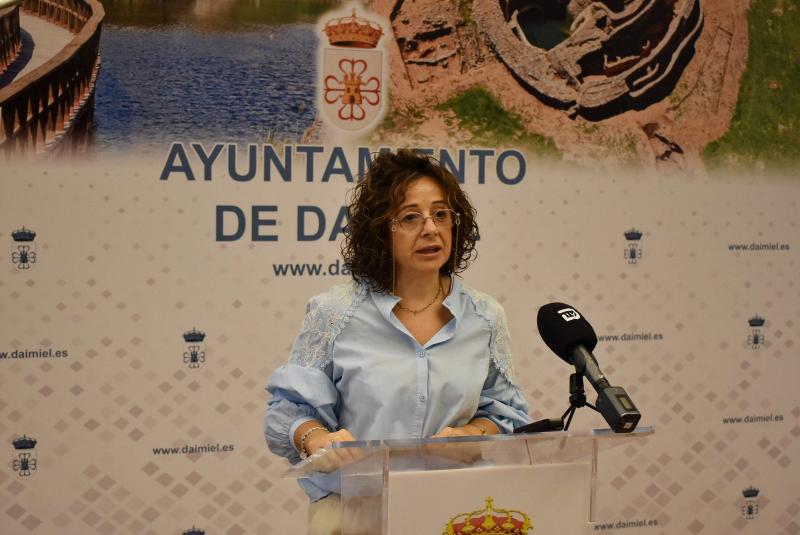 Loro en la rueda de prensa 