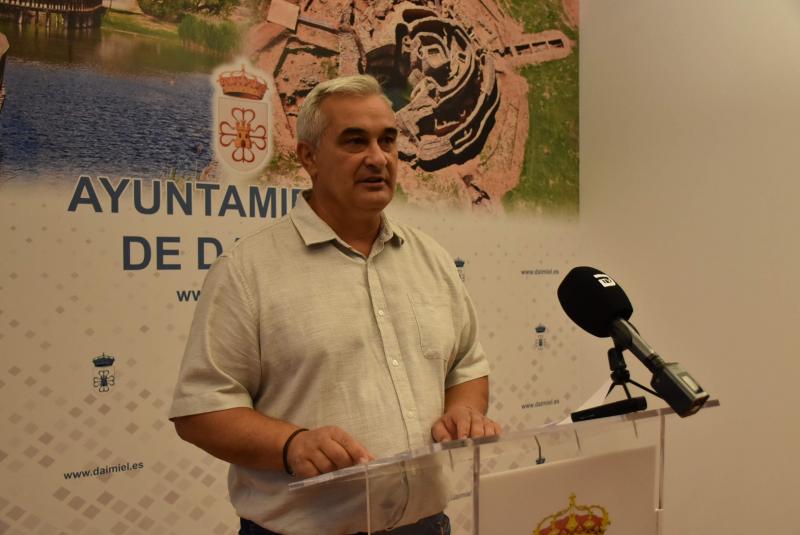 Villar en la rueda de prensa