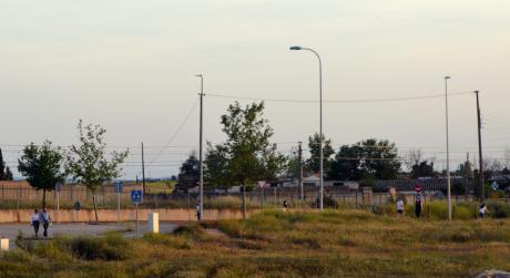 Paseantes por las calles de Daimiel