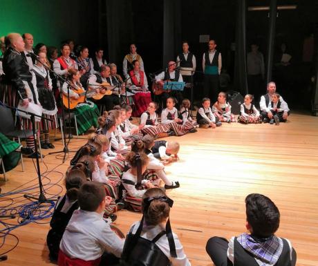 ESCUELA DE FOLKLORE