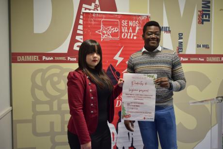 Juventudes Socialistas de Daimiel presenta la campaña de recogida de productos