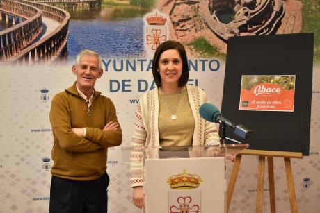 María del Carmen Rivero, concejal de Parques y Jardines y Vicente Gómez-Limón, este jueves.