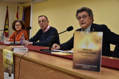 Durante la presentación del libro