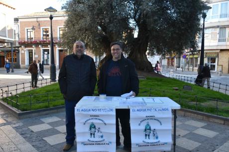 Benito Moreno (Mesa del Cambio Climático) y Gabriel Negrete (Plataforma por el Agua Pública Daimiel).