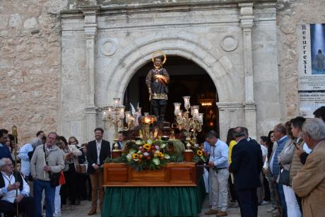 San Isidro Labrador saliendo de San Pedro