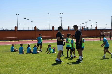 Rubén Sobrino y Oscar Patiño, hoy lunes en el Estadio Municipal
