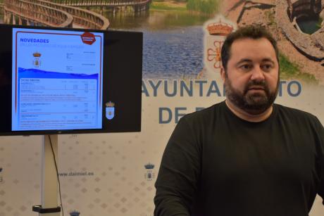 Román Ortega durante la rueda de prensa