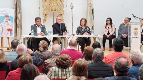 Presentación del libro 'Morenita y pequeñita', de Jesús Sánchez-Mantero