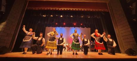 Festival de mayos en el Ayala.