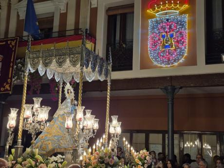 Procesión en el día grande 2025.