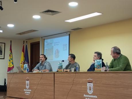 Presentación del libro de Santos Cejudo. Presentación del libro de Santos Cejudo.