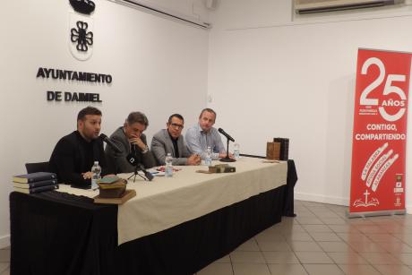 Inauguración exposición 'Biblia y Cultura'.