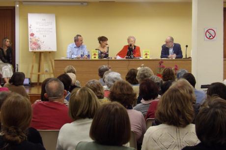 Presentación libro Luisa Gil Cardillo.