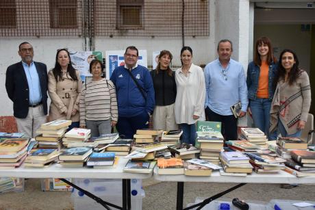 Mercadillo de libros solidario