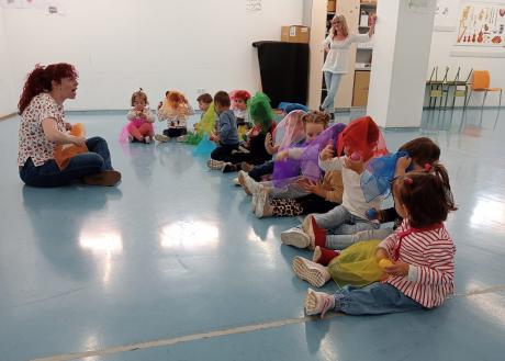Clase de Musicoterapia. Archivo