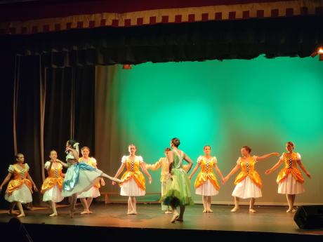 La fille mal gardee en el Ayala.