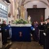 El paso de Jesús Resucitado en el interior de Santa María.