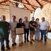 La Agricultora Ejemplar 2026 junto al resto de autoridades presentes en el acto.